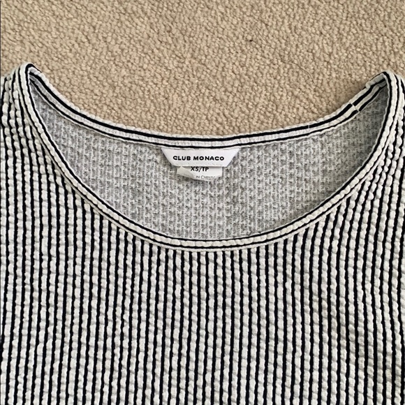 Club Monaco Cute Top - Picture 2 of 2